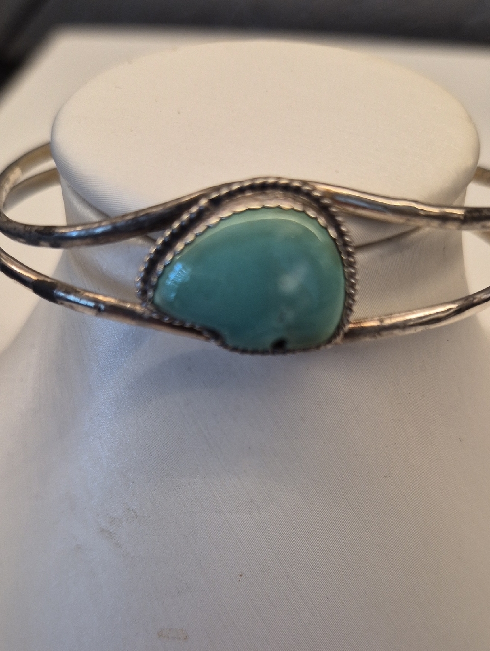 Richard Begay Turquoise Sterling Silver Bear Women's Cuff Bracelet 9.9g